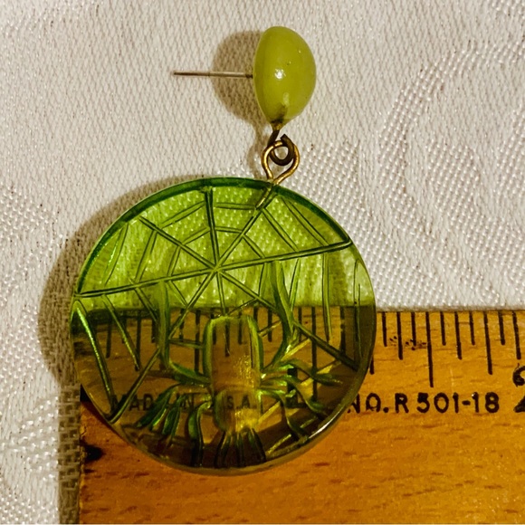 Rare Corday Spider Web Halloween Clear Green Lucite Pierced Post Earrings NWOT - Picture 7 of 15